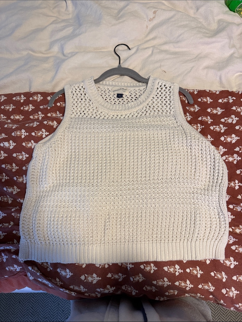 Universal Thread Crochet Knit Sleeveless Sweater